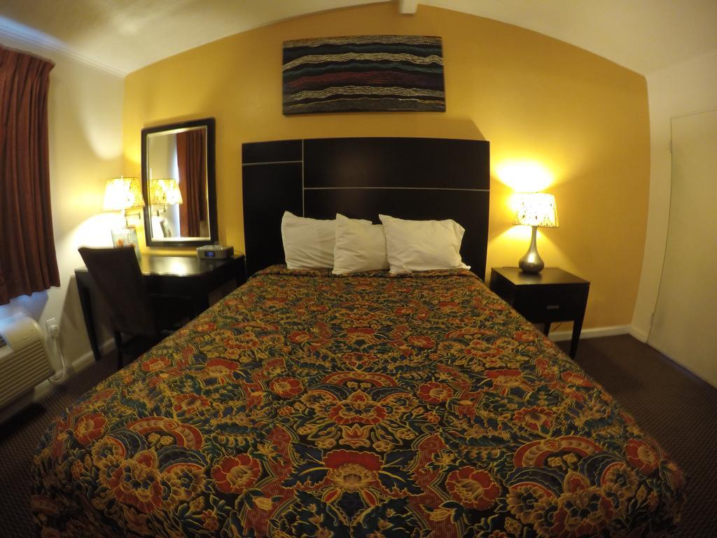 Indio Holiday Motel Экстерьер фото