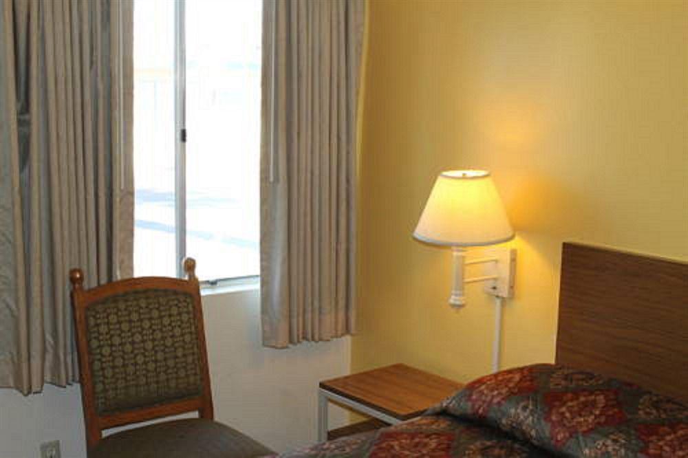 Indio Holiday Motel Экстерьер фото
