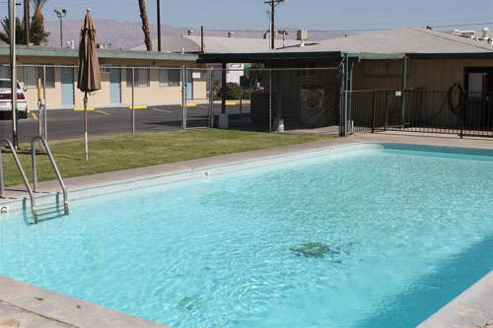 Indio Holiday Motel Экстерьер фото